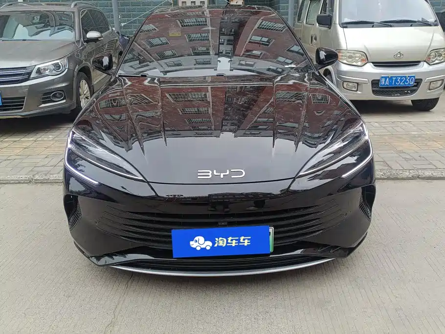 BYD Seal — фото 2