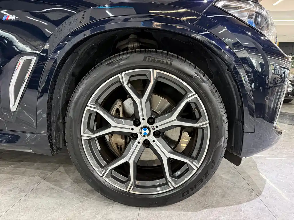 BMW X5 — фото 15