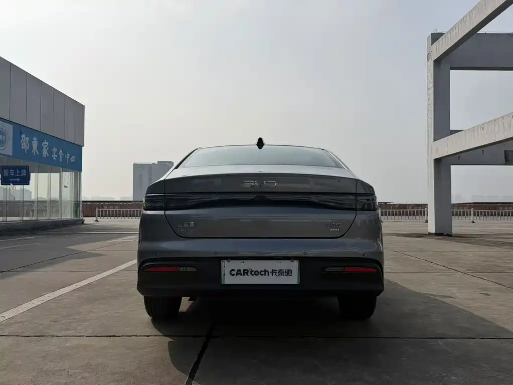 BYD Seal 05 DM-i — фото 8