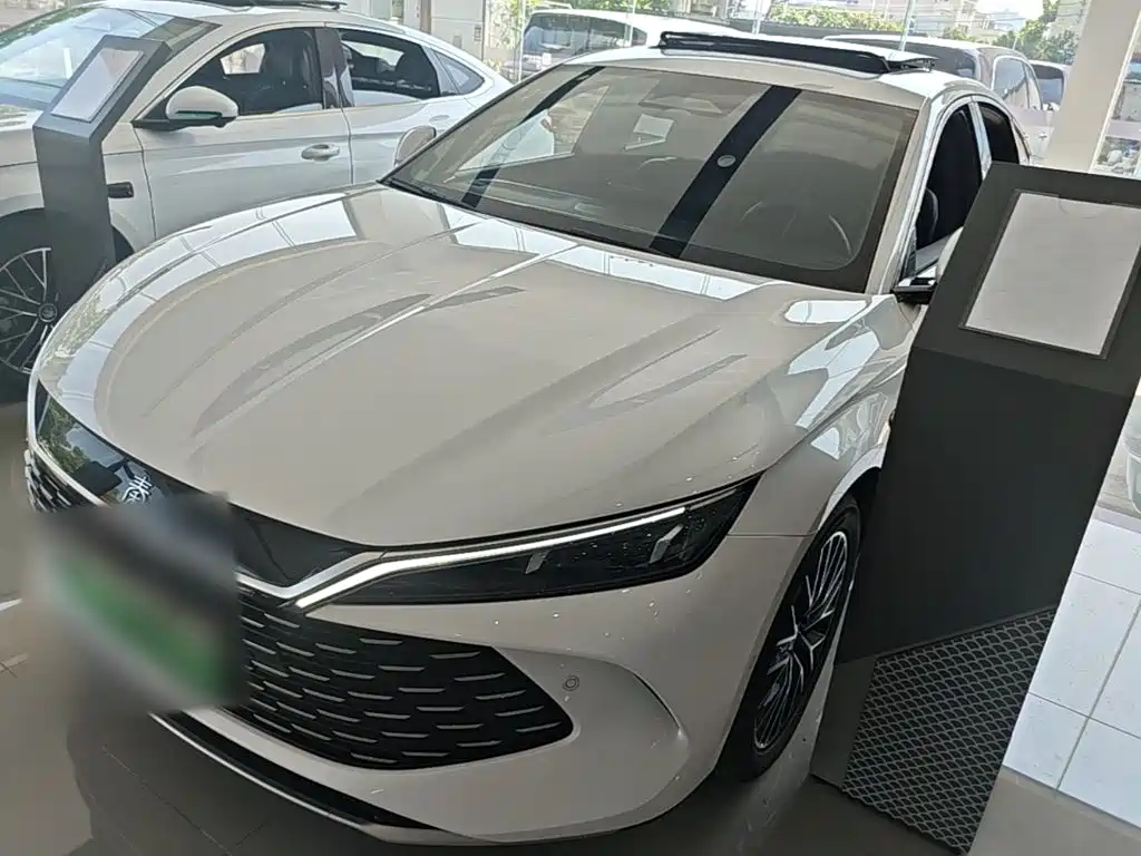 BYD Qin L — фото 2