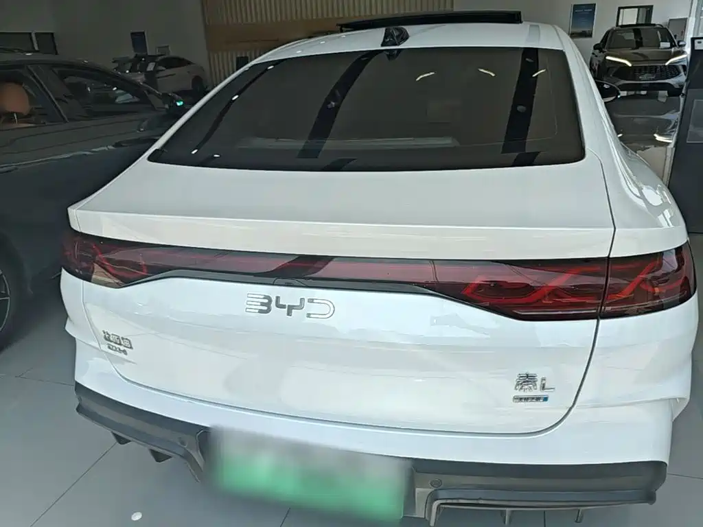 BYD Qin L — фото 6
