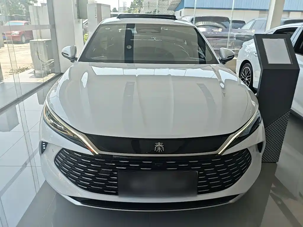 BYD Qin L — фото 3