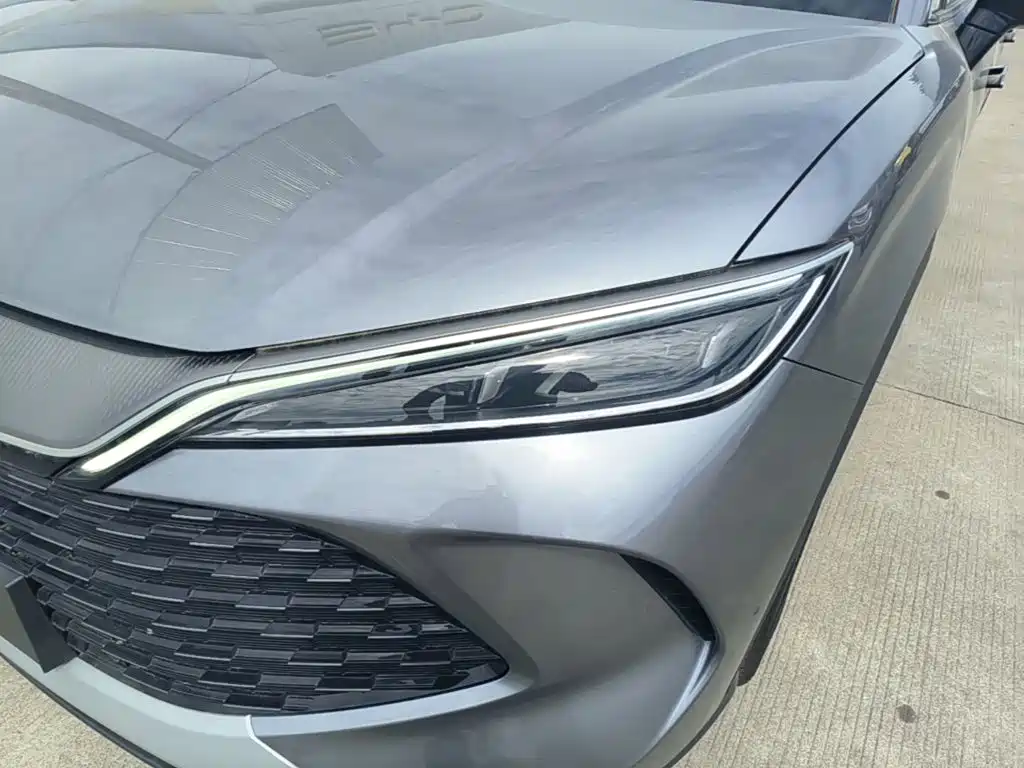 BYD L DM-i — фото 24