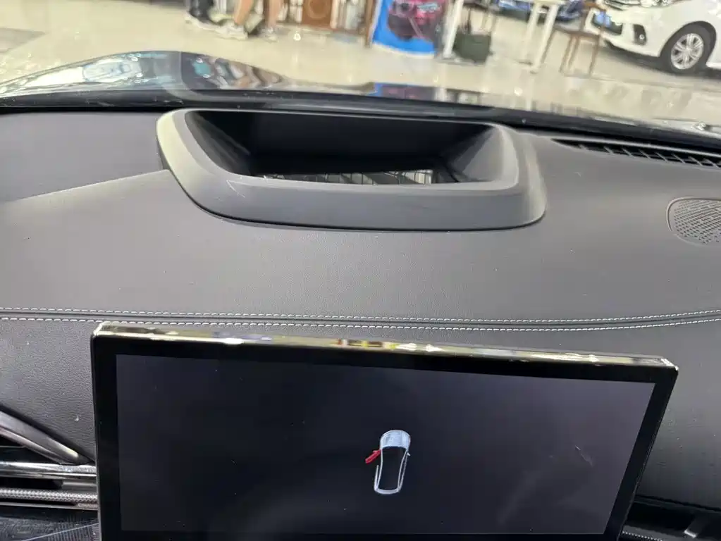 BYD Seal — фото 9
