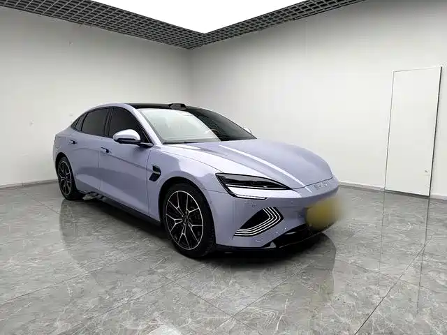 BYD Seal — фото 2
