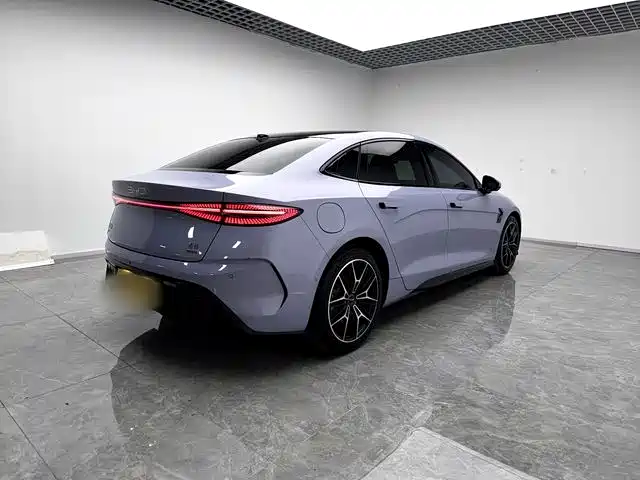 BYD Seal — фото 4