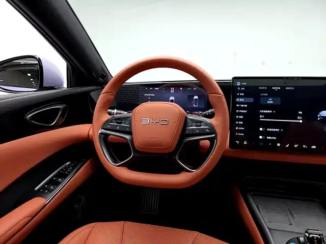 BYD Seal — фото 7