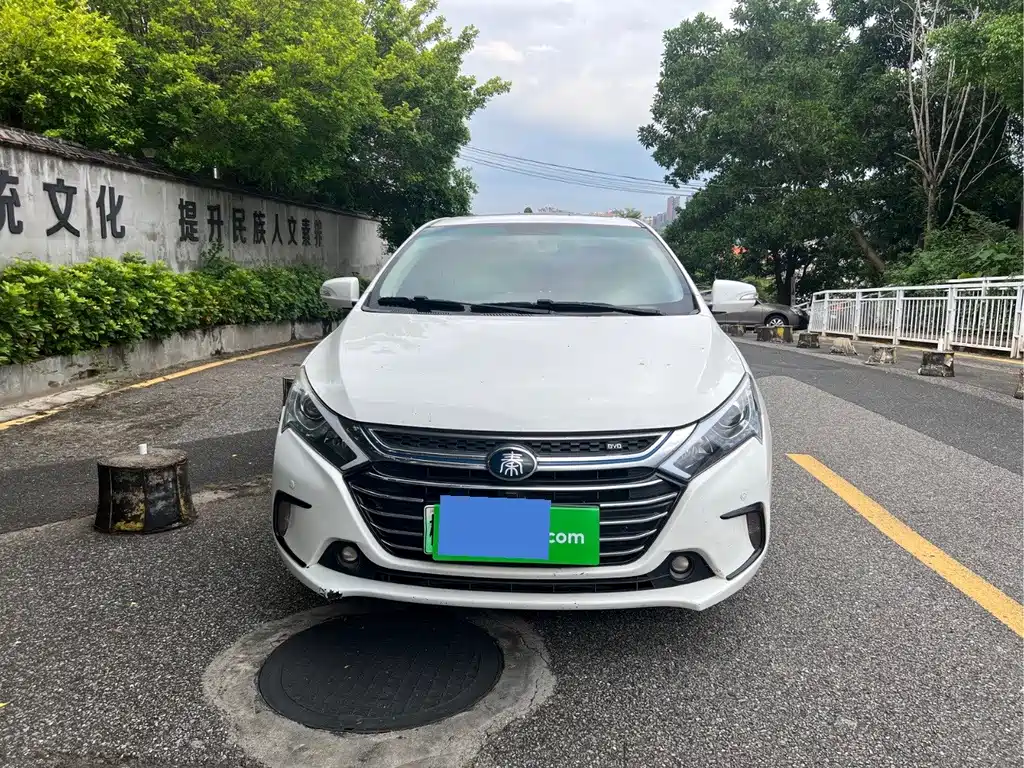 BYD Qin NEV — фото 2