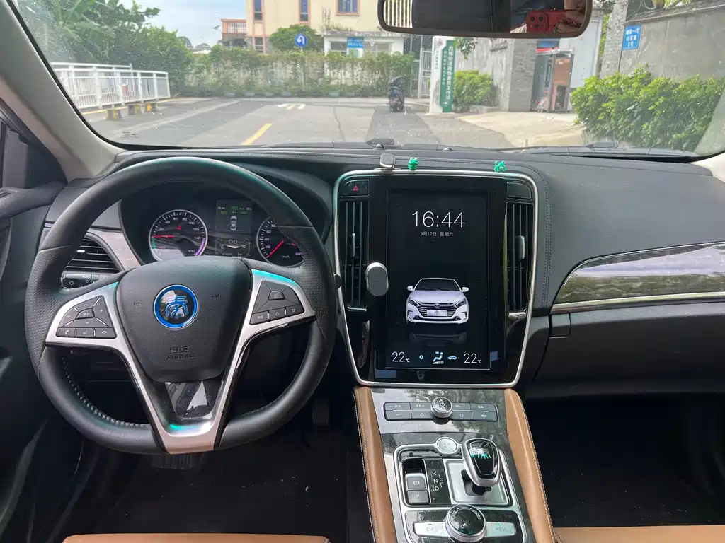 BYD Qin NEV — фото 18