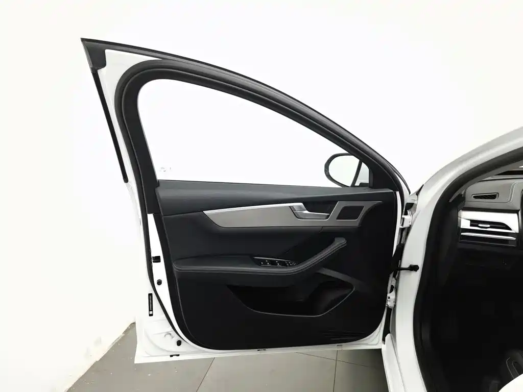 BYD Qin Pro — фото 8