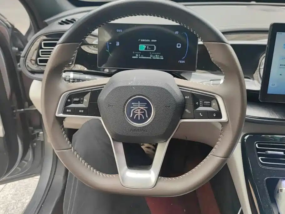 BYD Qin PLUS — фото 15