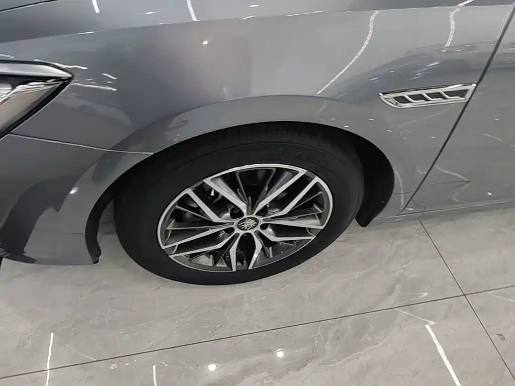 BYD Qin PLUS — фото 23
