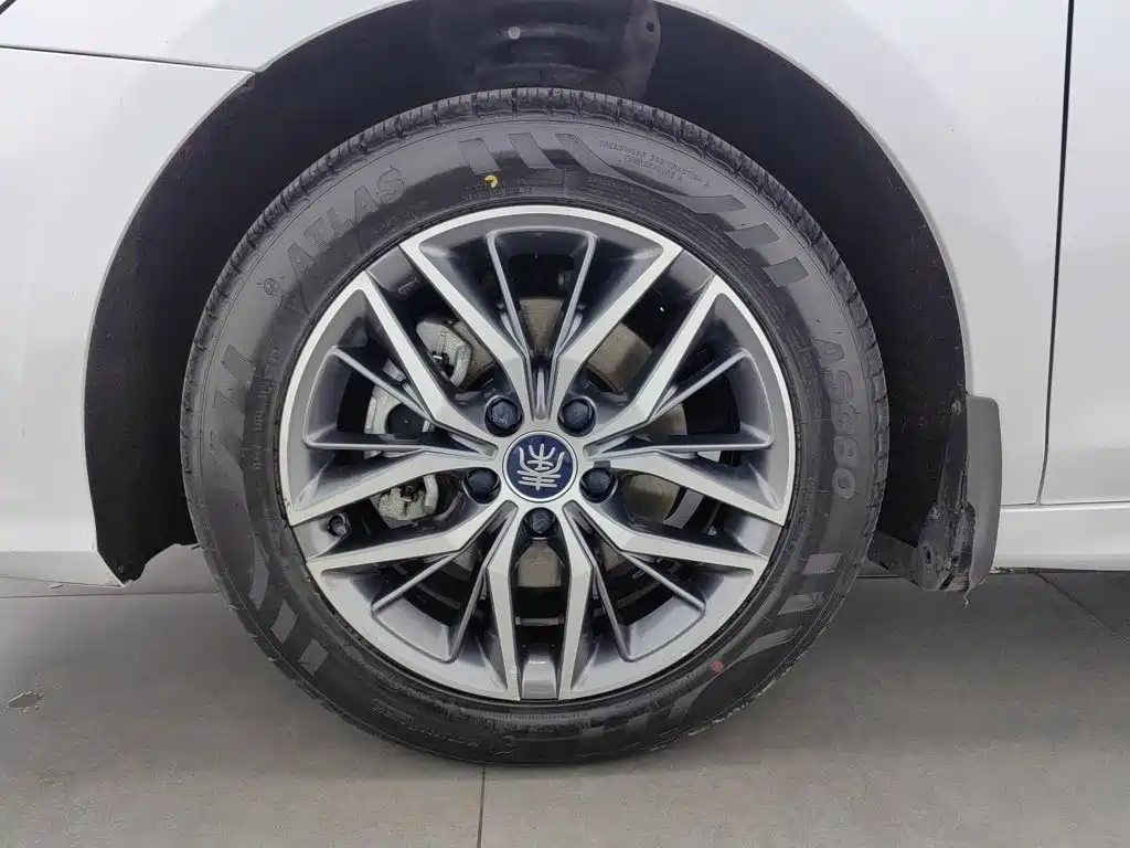 BYD Qin PLUS — фото 17