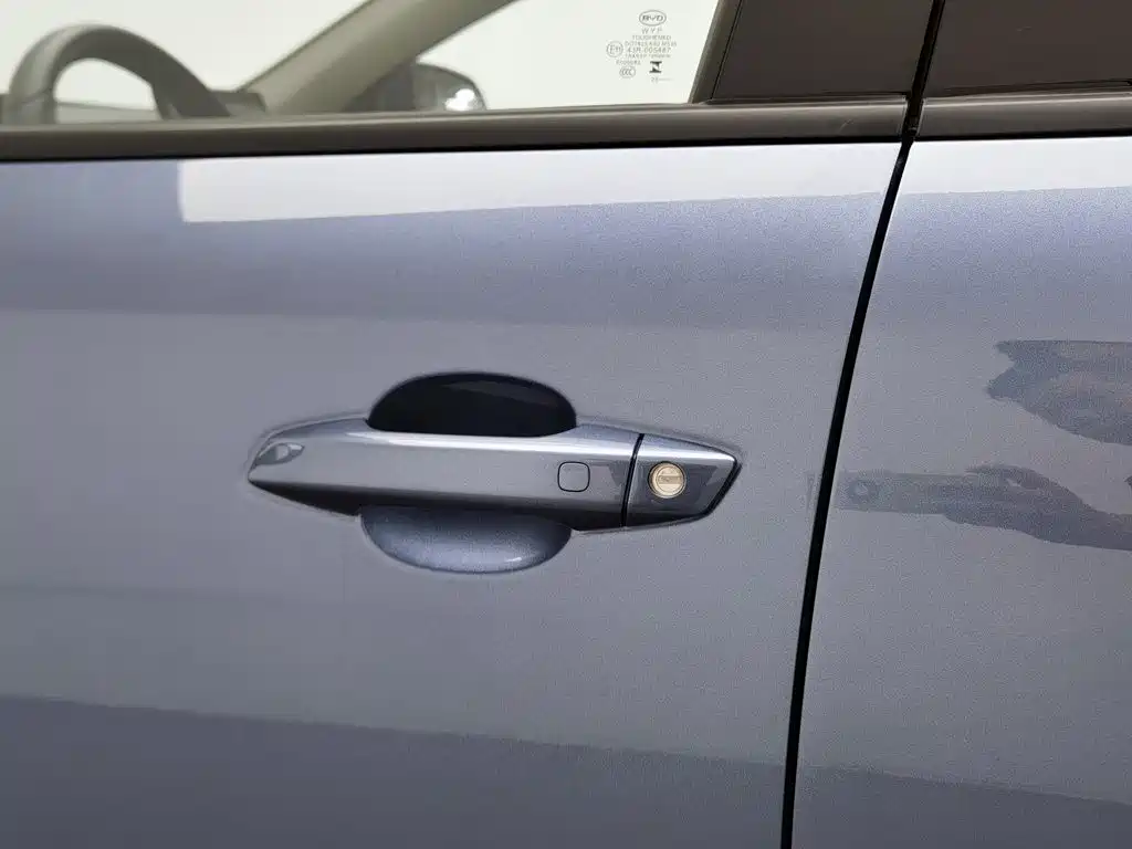 BYD Seal 05 DM-i — фото 18