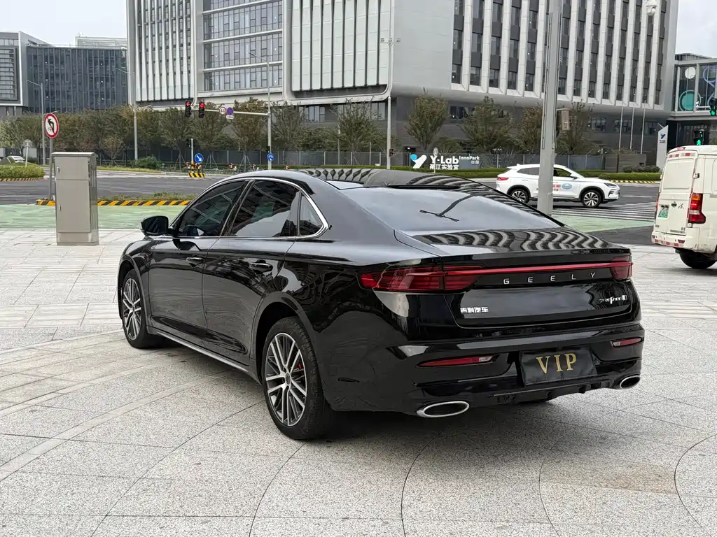 Geely Preface — фото 17