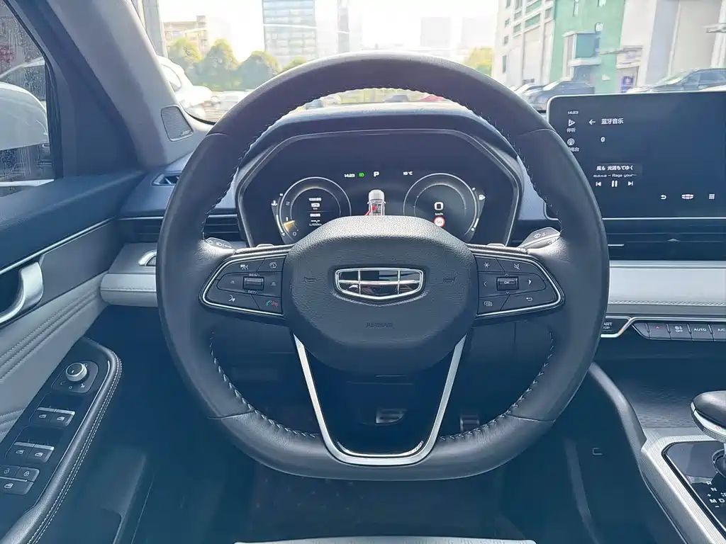 Geely Preface — фото 15