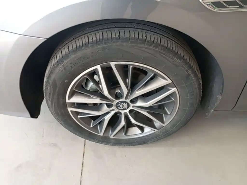BYD Qin PLUS — фото 23