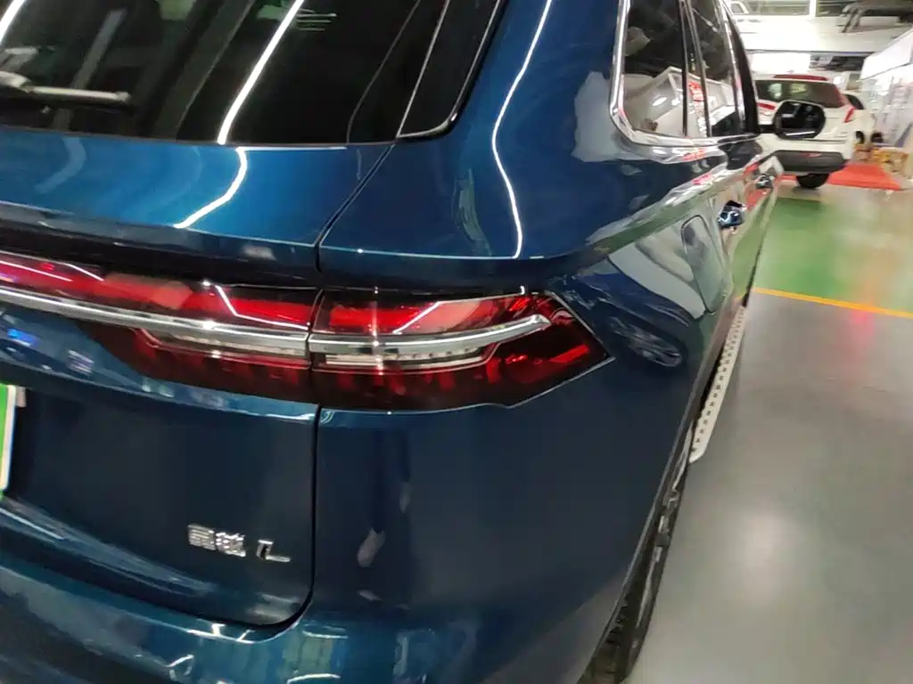 Geely Monjaro — фото 7