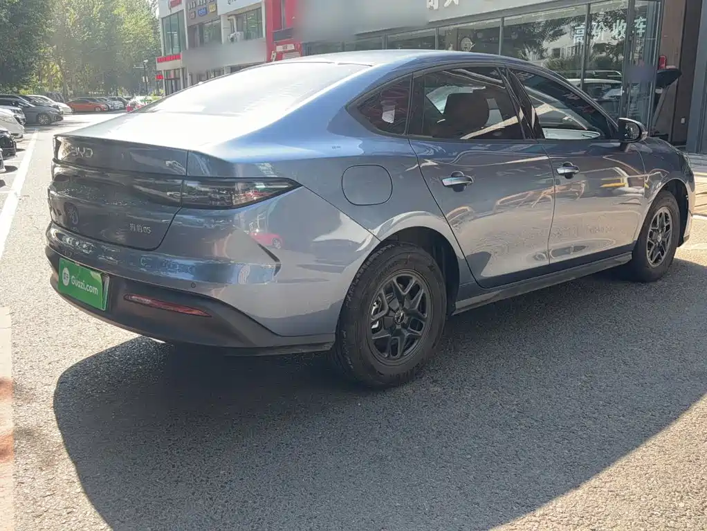 BYD Seal 05 DM-i — фото 11