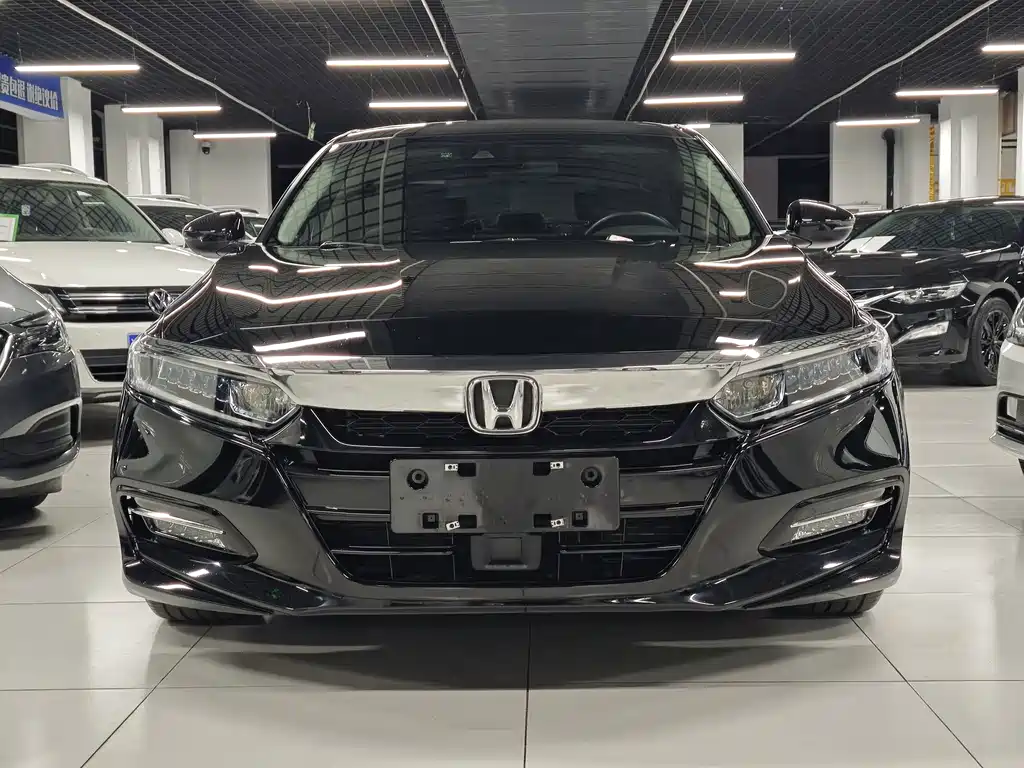 Honda Accord — фото 2