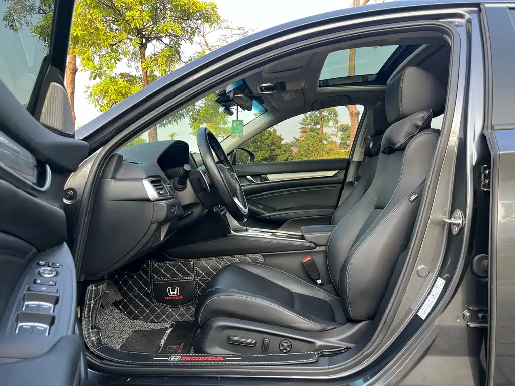 Honda Accord — фото 4