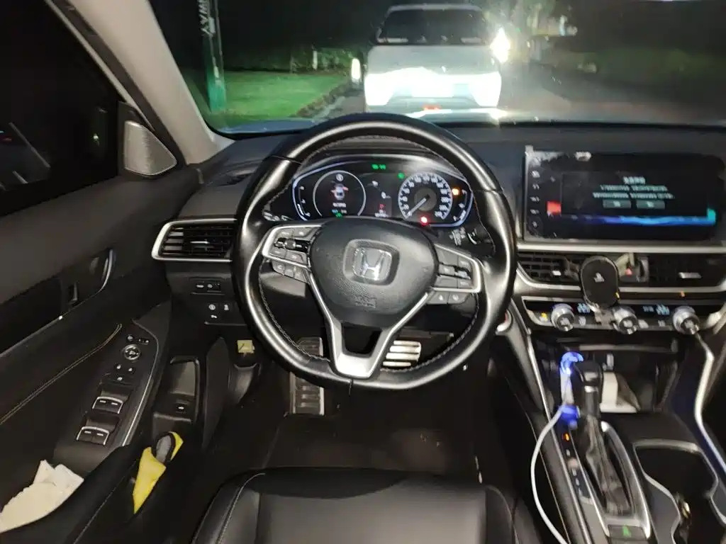 Honda Accord — фото 2