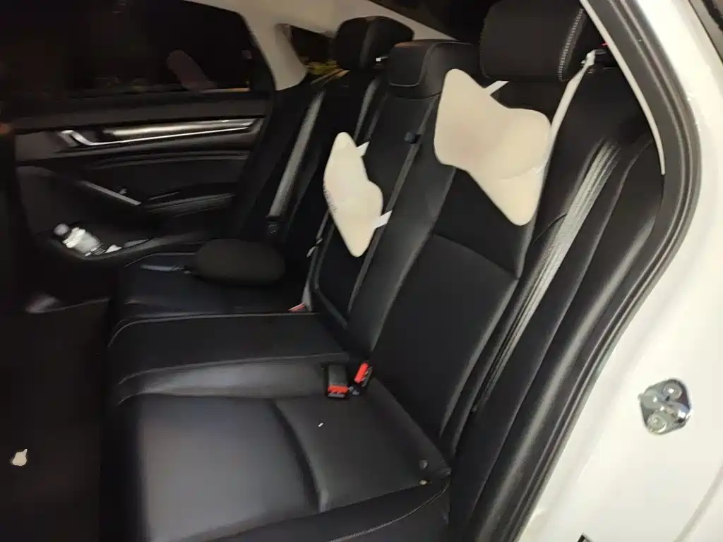 Honda Accord — фото 14