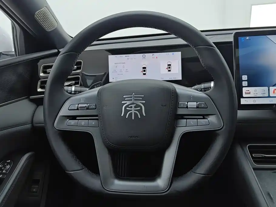 BYD Qin L — фото 15