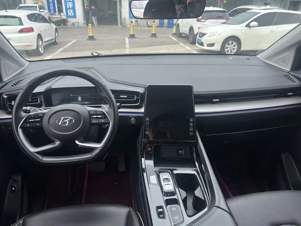 Hyundai Custo — фото 7