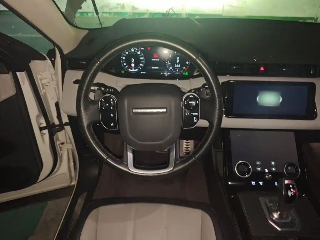Land Rover Evoque — фото 11