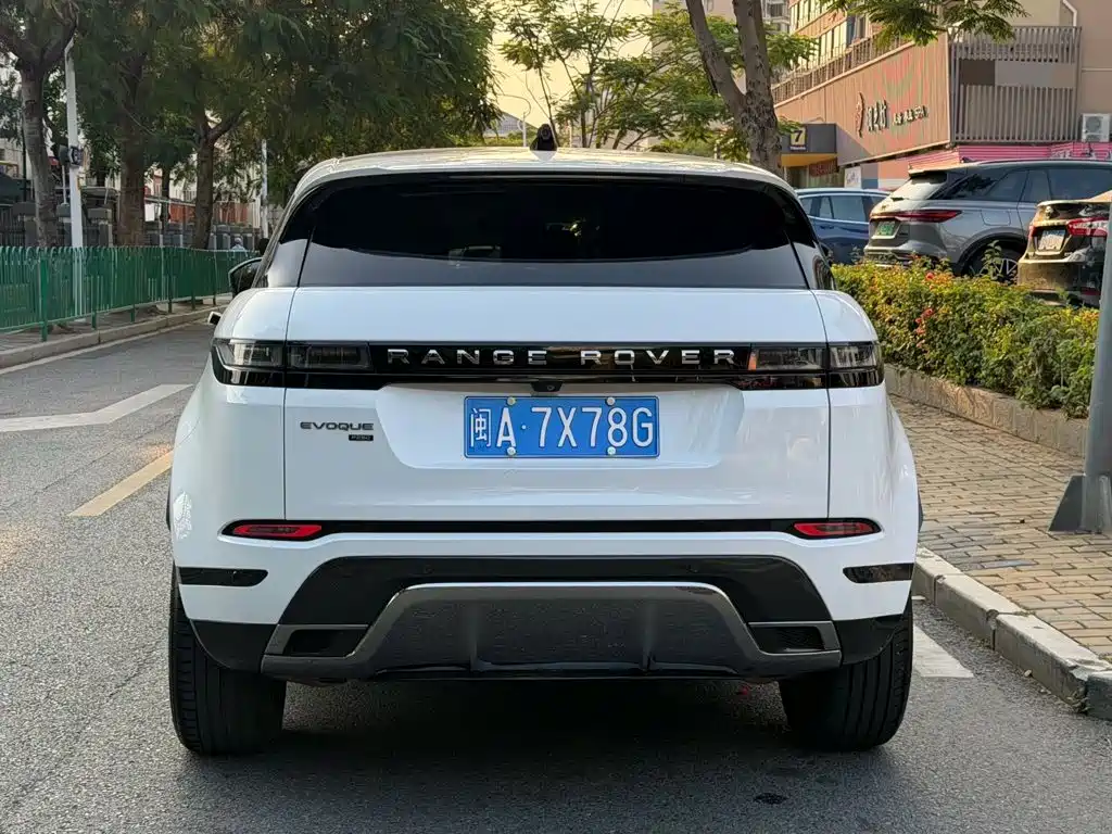 Land Rover Evoque — фото 13