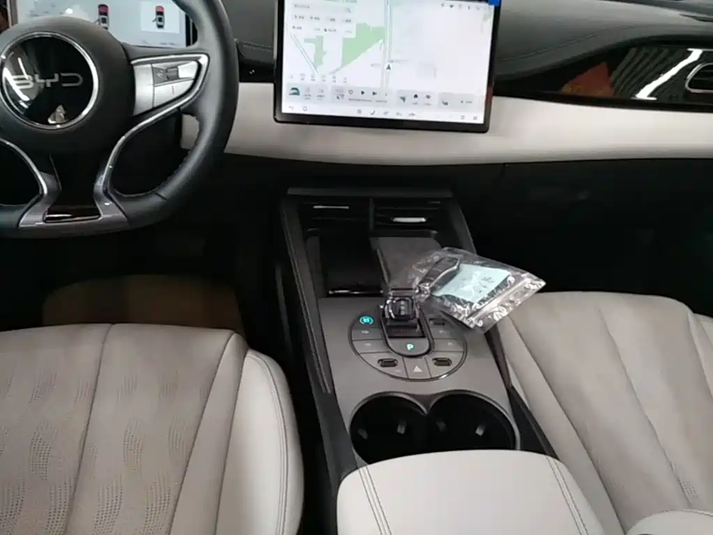 BYD Seal 06 — фото 14