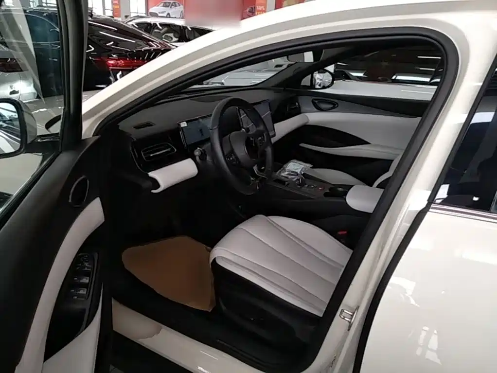 BYD Seal 06 — фото 15