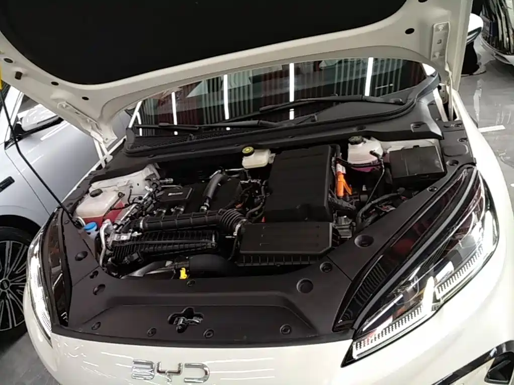 BYD Seal 06 — фото 20