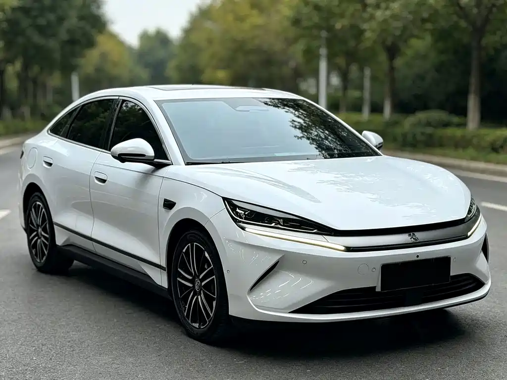 BYD Qin L — фото 3