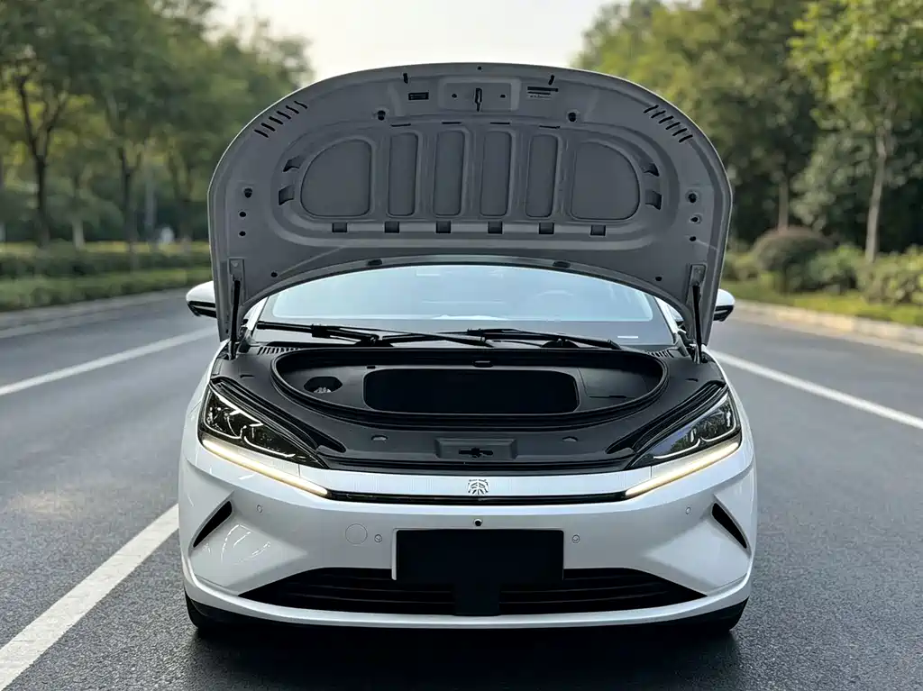 BYD Qin L — фото 7