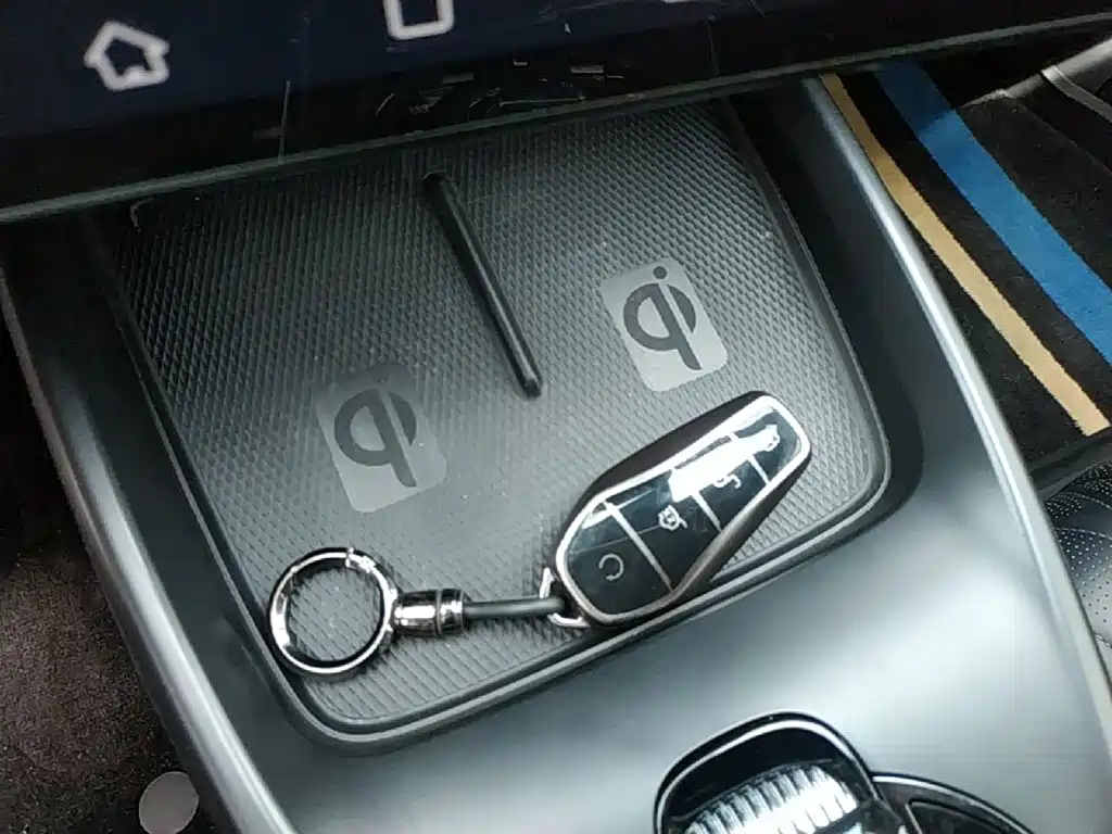 BYD Seal — фото 9