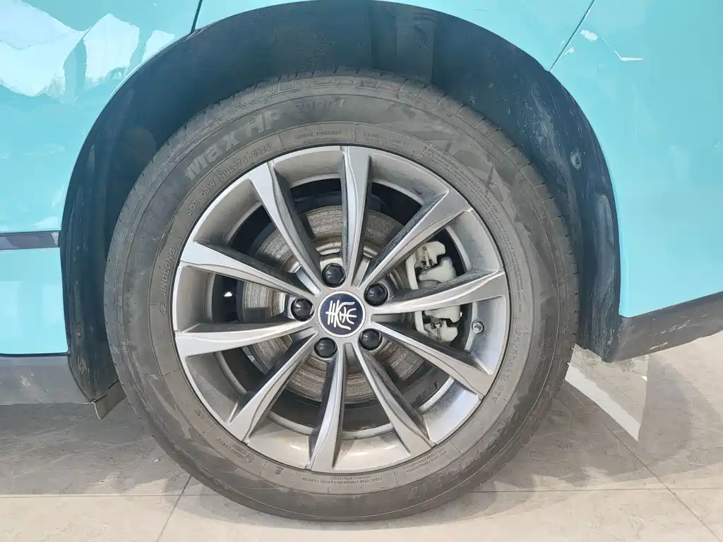 BYD Qin L — фото 15