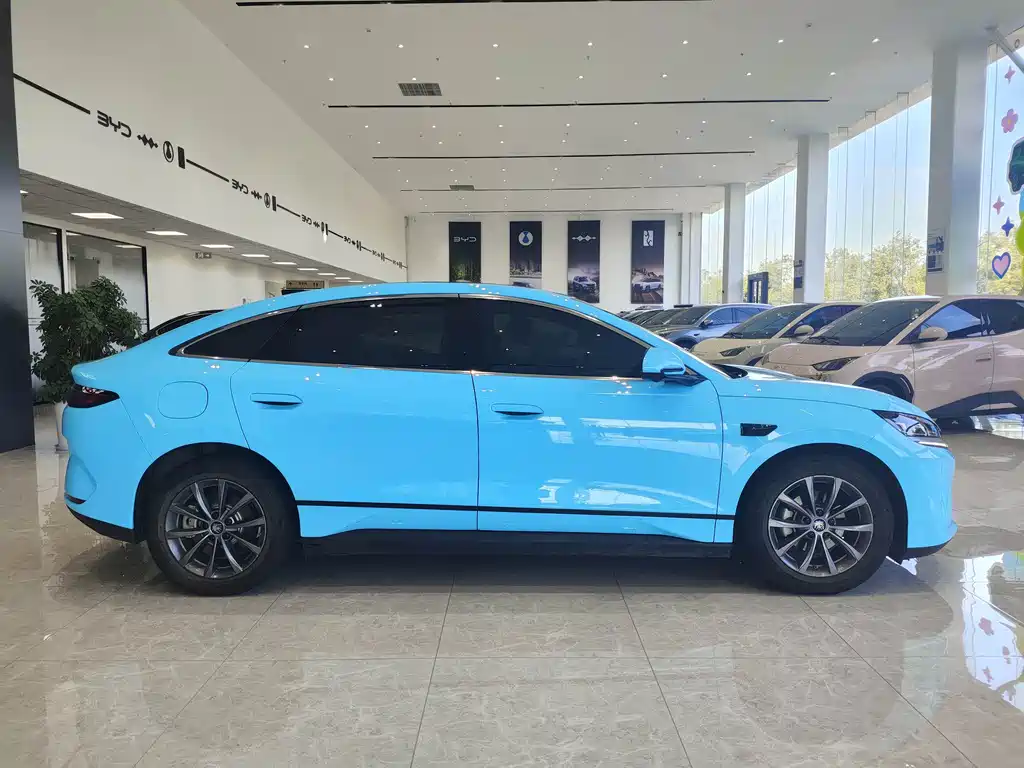 BYD Qin L — фото 4