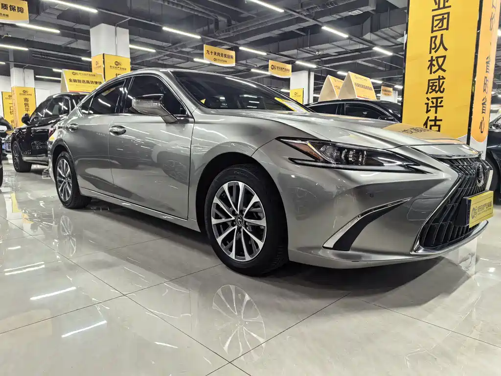 Lexus ES — фото 3