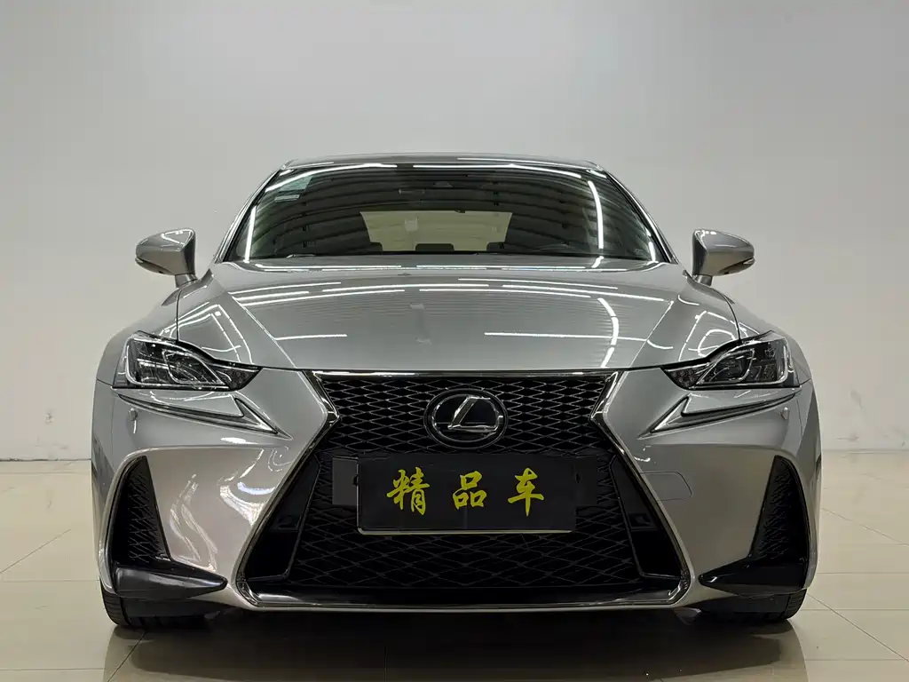 Lexus IS — фото 2