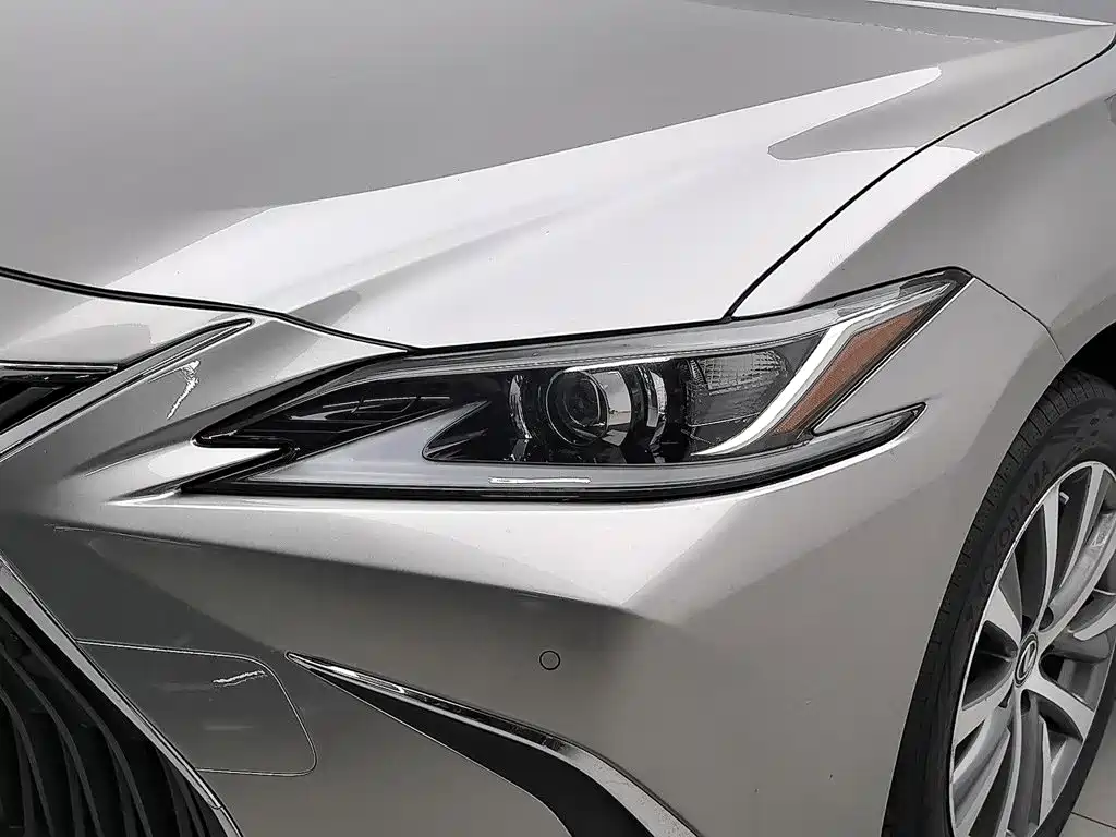 Lexus ES — фото 7