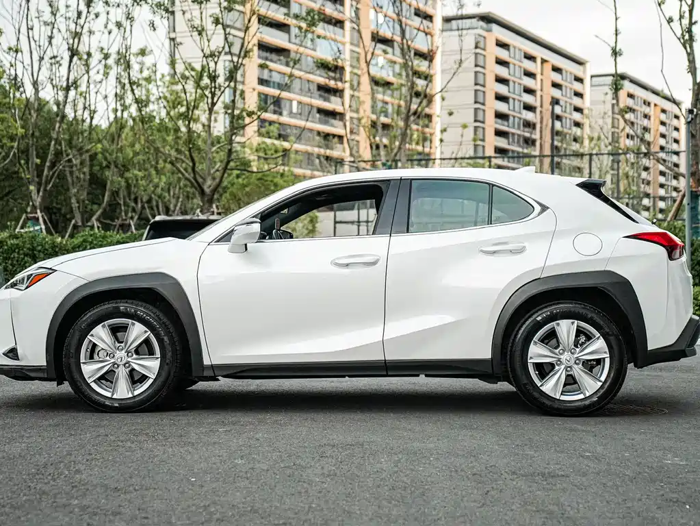 Lexus UX — фото 7