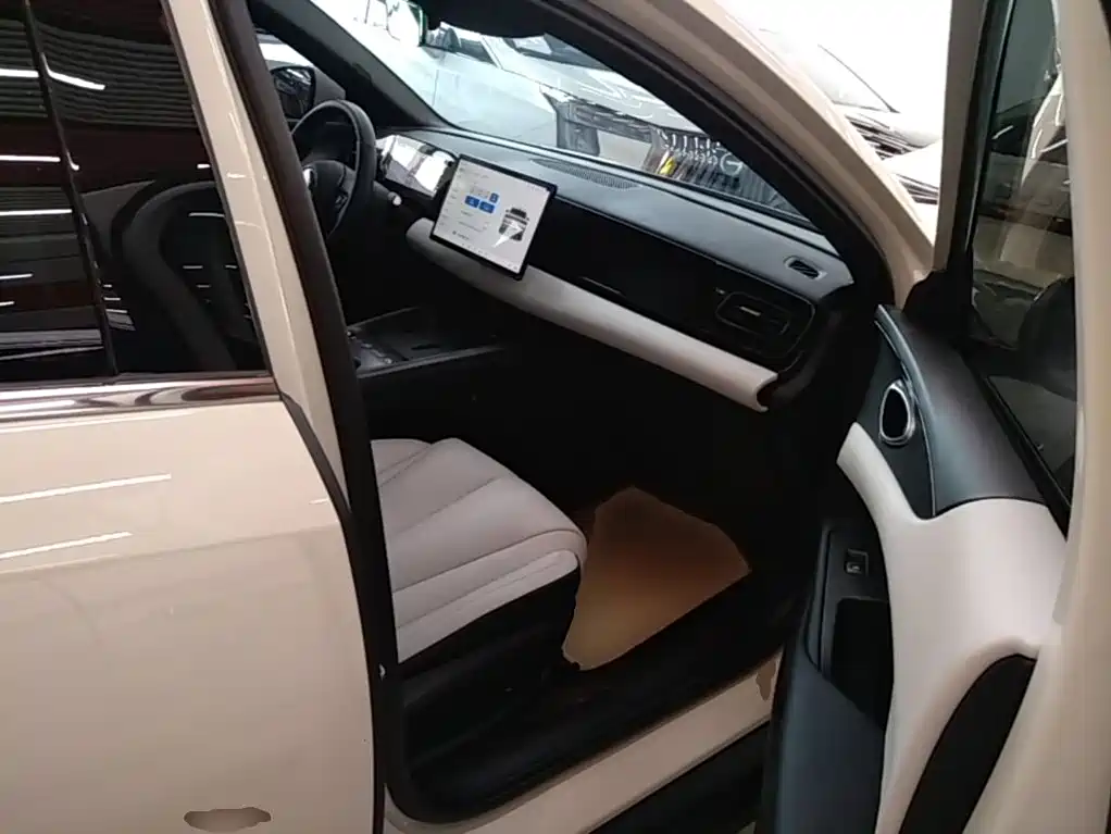 BYD Seal 06 — фото 25