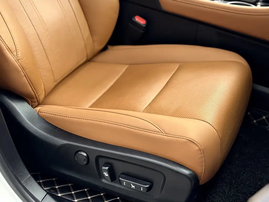 Lexus RX — фото 17