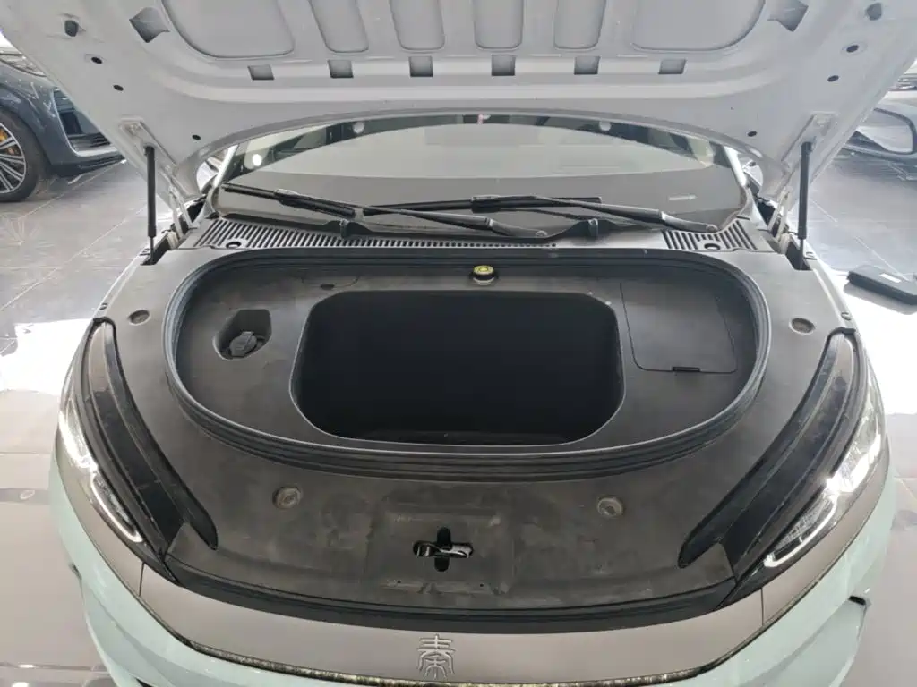 BYD Qin L — фото 20