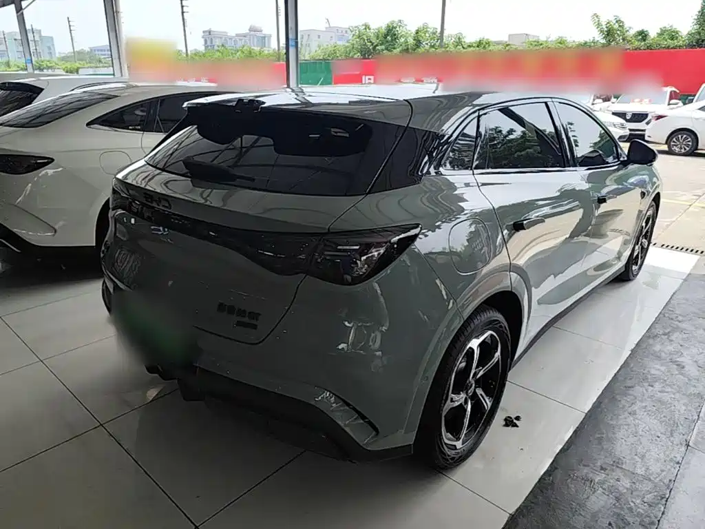 BYD Seal 06GT — фото 7