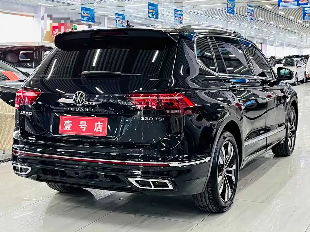 Volkswagen Tiguan L — фото 6