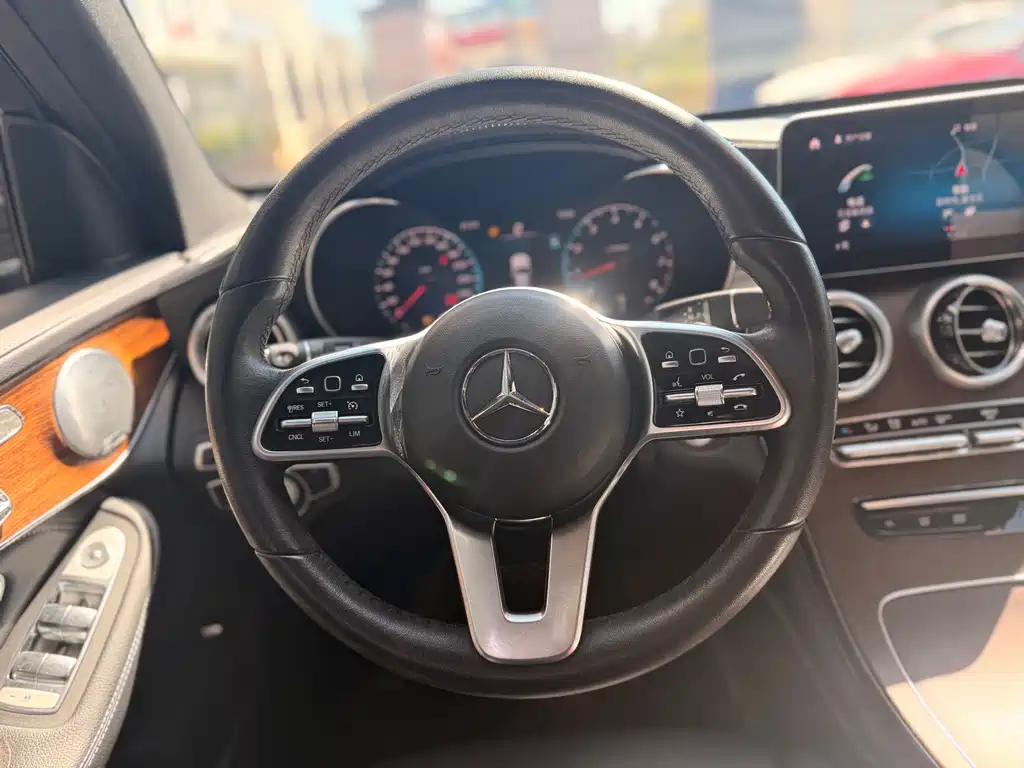 Mercedes-Benz GLC — фото 19