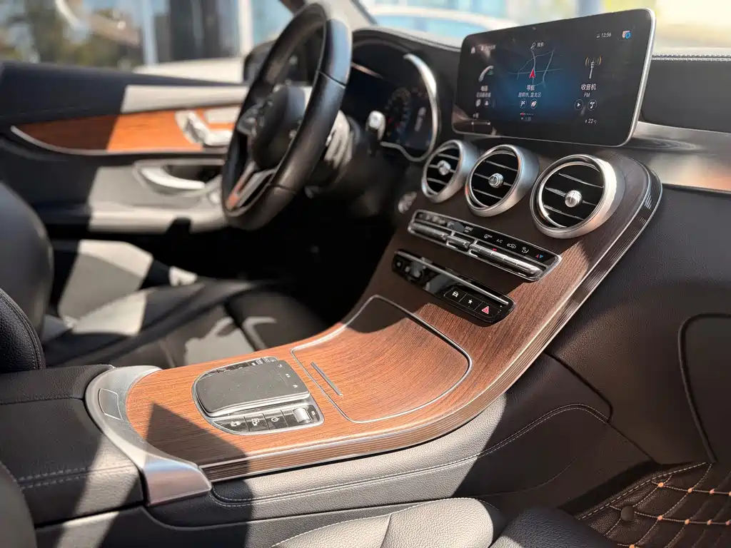 Mercedes-Benz GLC — фото 24